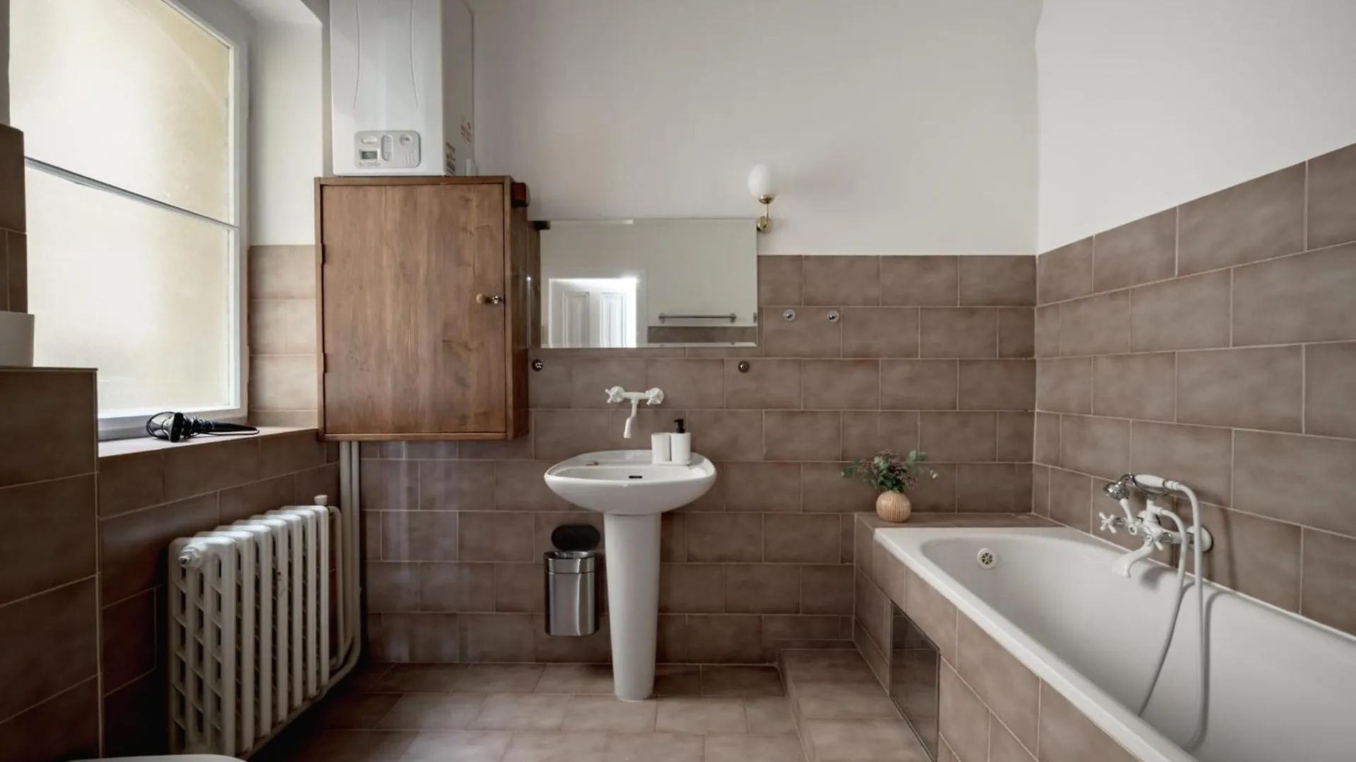 Authentically Stylish Apartment With A Mystical View Golem Praha